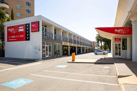 Watermark Glenelg - Accommodation BNB 0