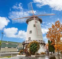 Leisure Inn Penny Royal Hotel  Apts - Accommodation BNB