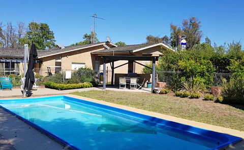 Amber Court Motor Inn - Accommodation BNB 2