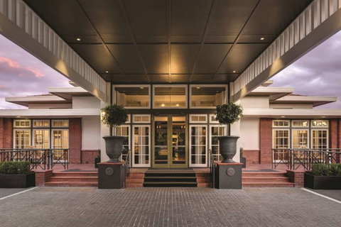 Hotel Kurrajong Canberra - Accommodation BNB 2