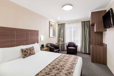 Best Western Plus Garden City Hotel - Accommodation BNB 2