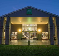 Ibis Styles Canberra - Accommodation BNB