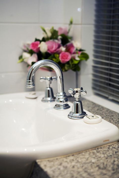 University House - ANU - Accommodation BNB 2