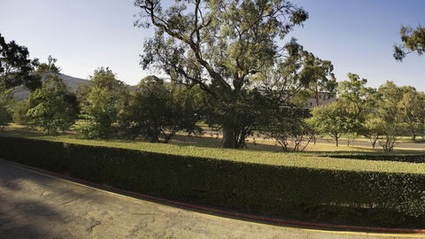 University House - ANU - Accommodation BNB 21