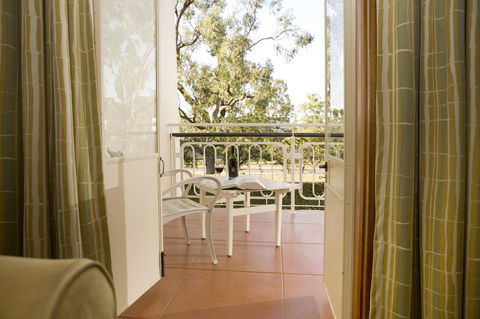 University House - ANU - Accommodation BNB 5
