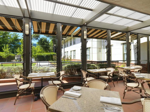 Hotel Kurrajong Canberra - Accommodation BNB 24