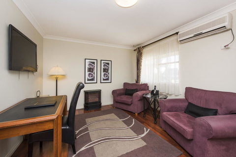 Soldiers Motel - Accommodation BNB 18