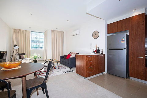 Spacious 1BR Stylish New Acton Apartment +Parking - Accommodation BNB 5