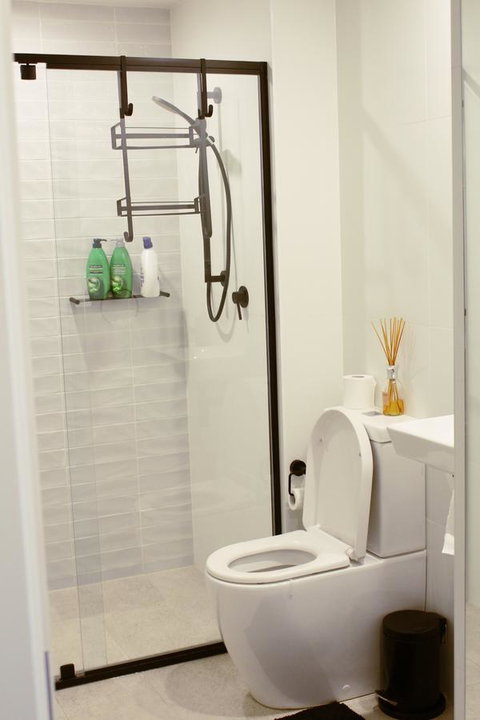 Stylish, Modern, Cute As A Button - Braddon CBD - Accommodation BNB 8