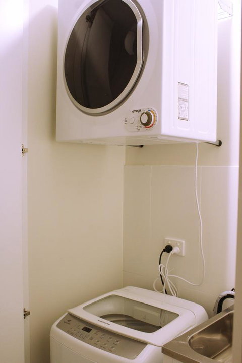 Stylish, Modern, Cute As A Button - Braddon CBD - Accommodation BNB 7