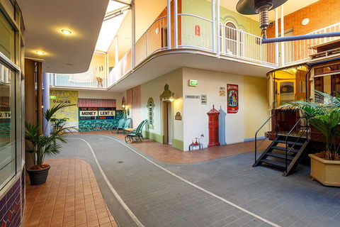 Quality Hotel Dickson - Accommodation BNB 12