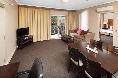 Quality Hotel Dickson - Accommodation BNB 23