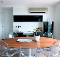 Staying Places - The Avenue - Accommodation BNB