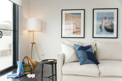 Mollymook Beachfront Penthouse 9 - Accommodation BNB 8