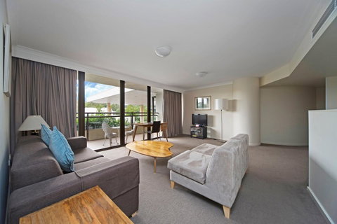 BreakFree Capital Tower Apartments - Accommodation BNB 25