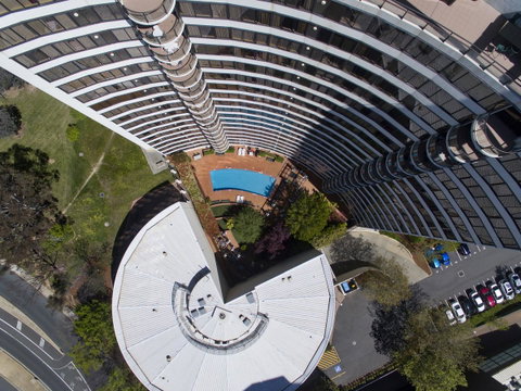 BreakFree Capital Tower Apartments - Accommodation BNB 2