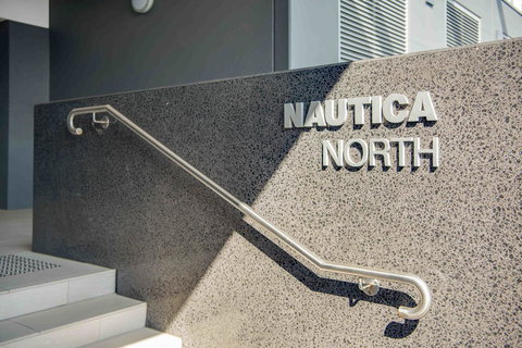 Port Adelaide Executive Waterfront Apartment - Accommodation BNB 31