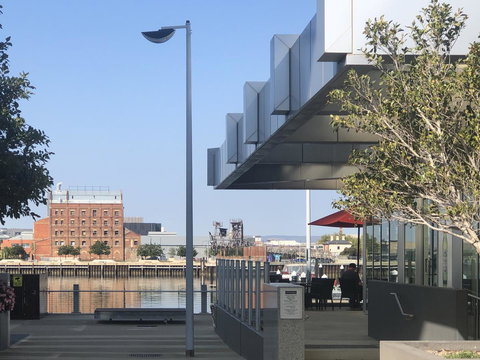 Port Adelaide Executive Waterfront Apartment - Accommodation BNB 32