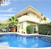 Hi 5 stars Glenelg Studio Apartment - Accommodation BNB