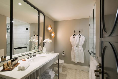 Mayfair Hotel - Accommodation BNB 12