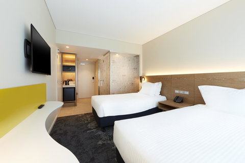Holiday Inn Express Adelaide City Centre, An IHG Hotel - Accommodation BNB 5