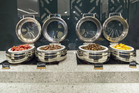 Holiday Inn Express Adelaide City Centre, An IHG Hotel - Accommodation BNB 25