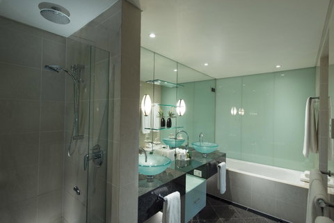 Hilton Adelaide - Accommodation BNB 25