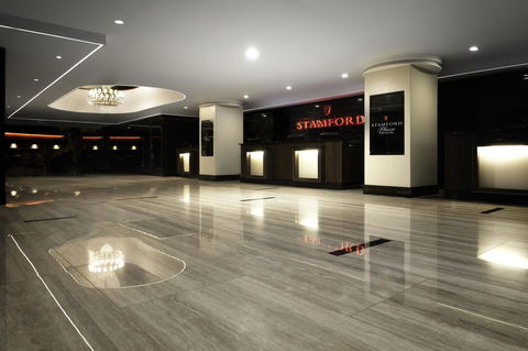 Stamford Plaza Adelaide - Accommodation BNB 24