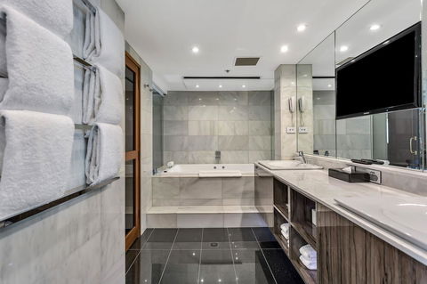 Stamford Plaza Adelaide - Accommodation BNB 42