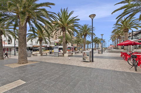 Glenelg Seaside Apartment - Accommodation BNB 8