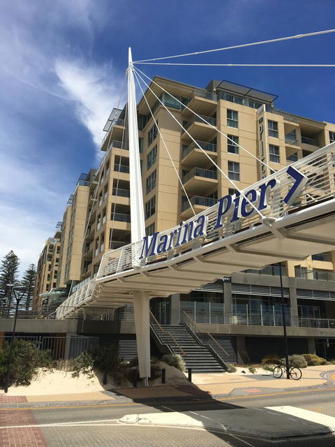 Glenelg Seaside Apartment - Accommodation BNB 4