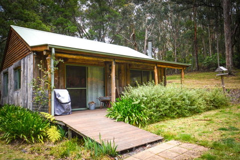 Ghost Hill Road Retreat - Accommodation BNB 28