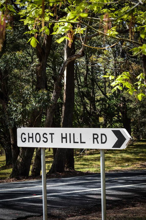 Ghost Hill Road Retreat - Accommodation BNB 12