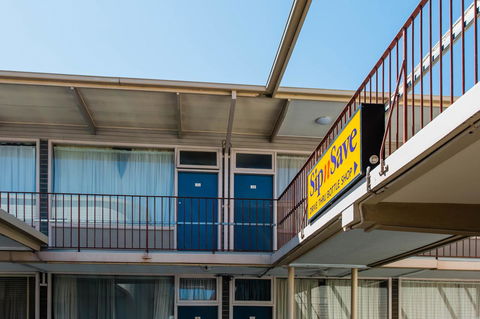 Bay Motel Hotel - Accommodation BNB 8
