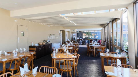 Bay Motel Hotel - Accommodation BNB 9