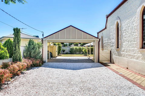\'THE CHURCH\' Guest Home, Gawler Barossa Region - Accommodation BNB 11