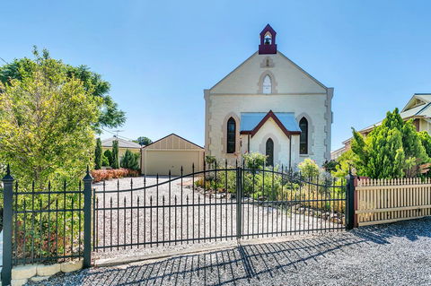 \'THE CHURCH\' Guest Home, Gawler Barossa Region - Accommodation BNB 0