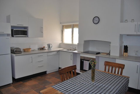 Jacaranda Cottage - Accommodation BNB 8