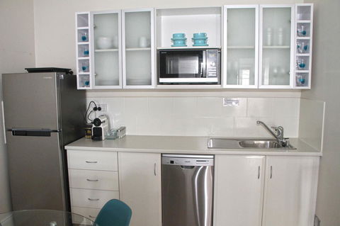Smugglers Inn Studio Apartments - Accommodation BNB 8