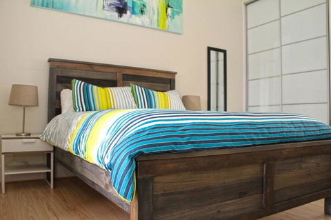 Smugglers Inn Studio Apartments - Accommodation BNB 13