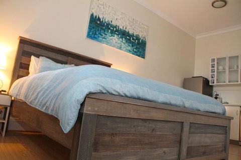 Smugglers Inn Studio Apartments - Accommodation BNB 9