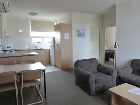 Glenelg Holiday Apartments - Corfu - Accommodation BNB 9