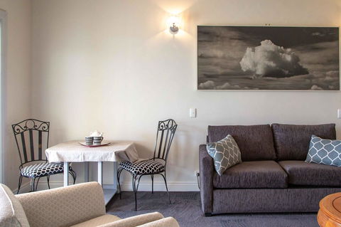 Angaston House - Accommodation BNB 8