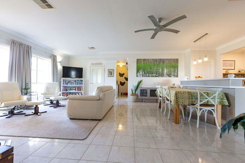 Angaston House - Accommodation BNB 1