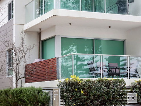 Breeze Beachfront Apartment - Accommodation BNB 25