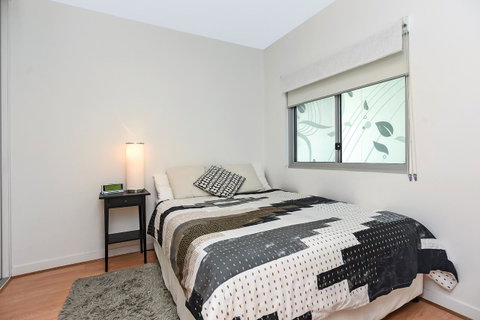 Breeze Beachfront Apartment - Accommodation BNB 33