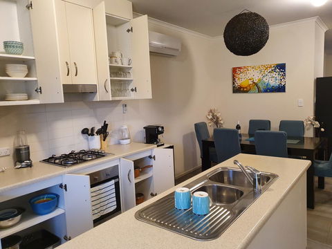Explore Adelaide, Gawler, The Barossa And Clare Valleys All-in-one - Accommodation BNB 7