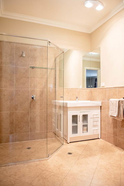 Whyalla Playford Apartments - Accommodation BNB 4