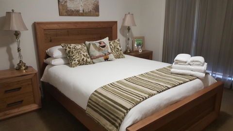Jacaranda Homestay - Accommodation BNB 8