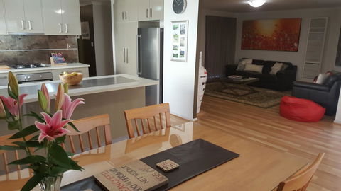 Jacaranda Homestay - Accommodation BNB 3